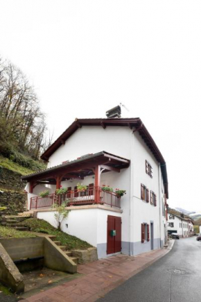 Maison a la Frontière Espagnole